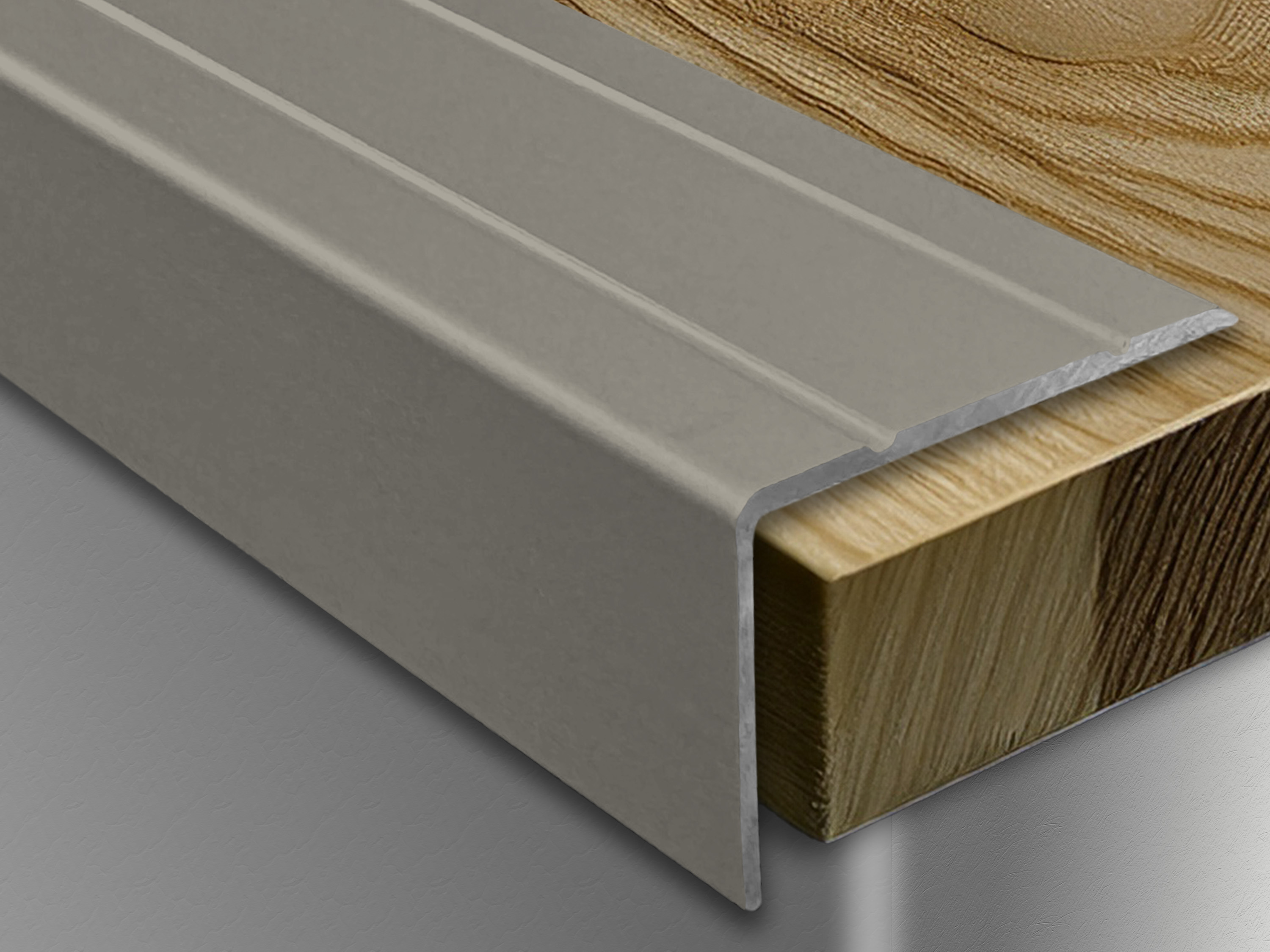 ufitec® Winkelprofil / Treppenkantenprofil  - selbstklebend - 30 x 20 mm -  Alu eloxiert