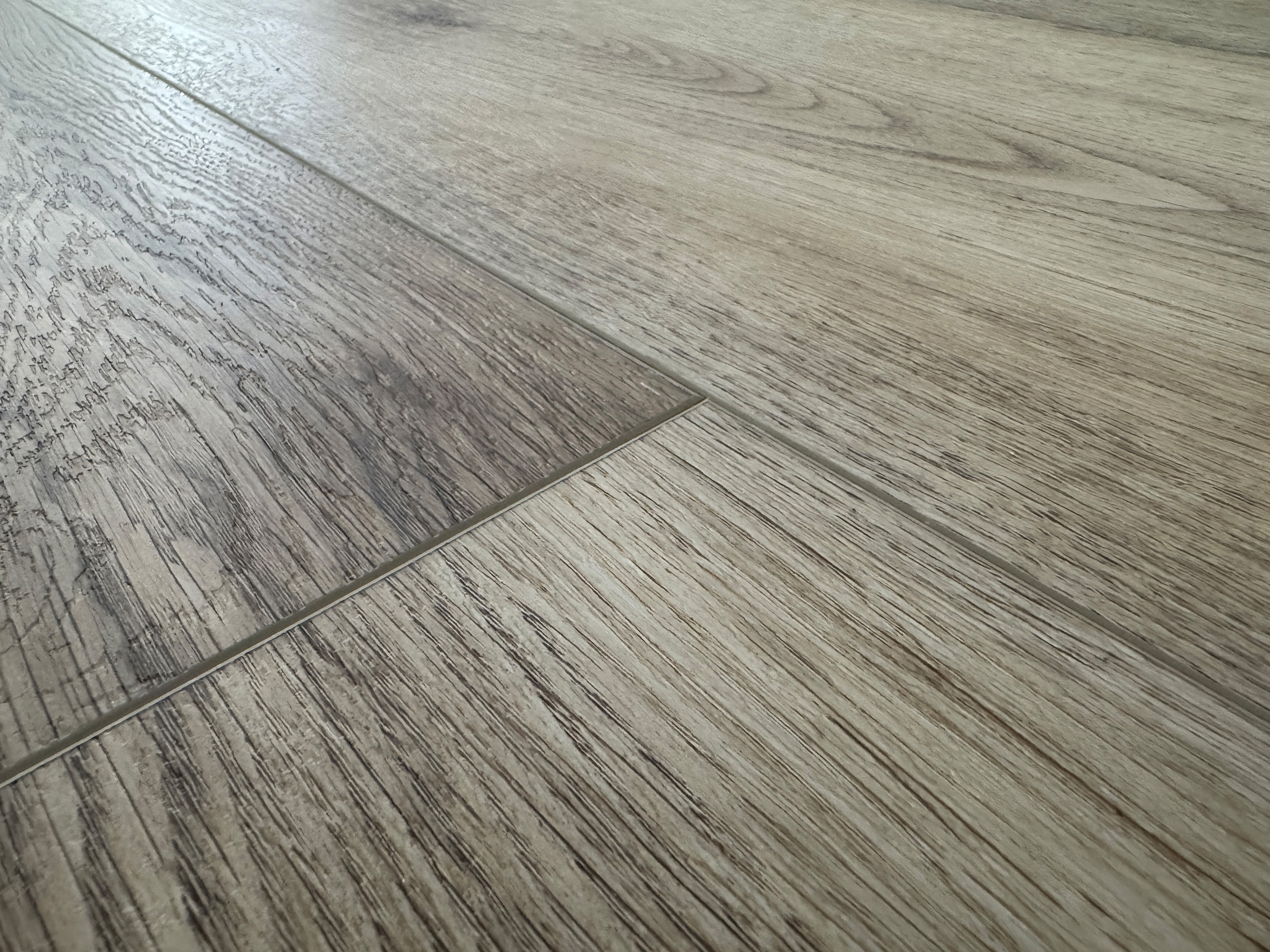 Vinylboden Rigid SPC Eiche Rustique Natur 5G Klicksystem 6,0 mm, V4 Fuge, inkl. 1 mm Trittschalldämmung