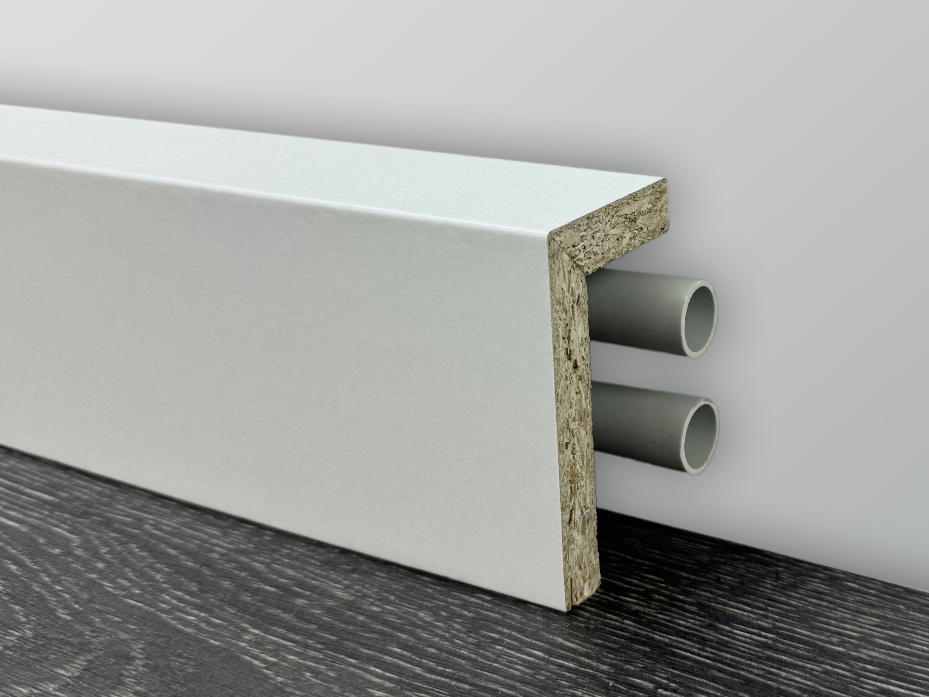Sockelleiste Heizrohrabdeckung CUBE – Abdeckleiste für Heizungsrohre, weiß, 44x77 mm