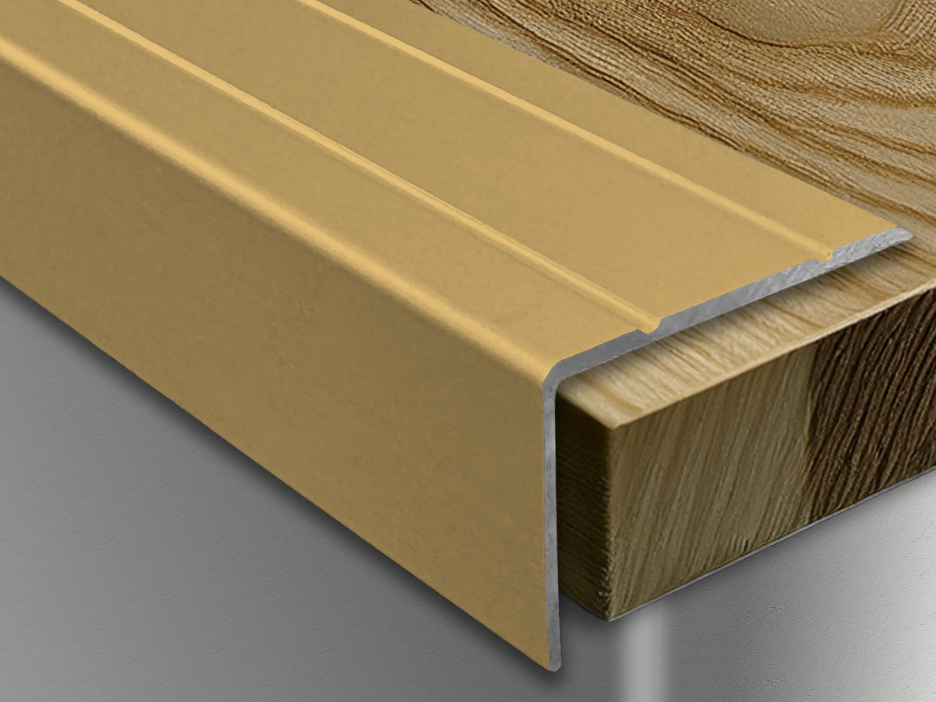 ufitec® Winkelprofil / Treppenkantenprofil  - selbstklebend - 30 x 20 mm -  Alu eloxiert