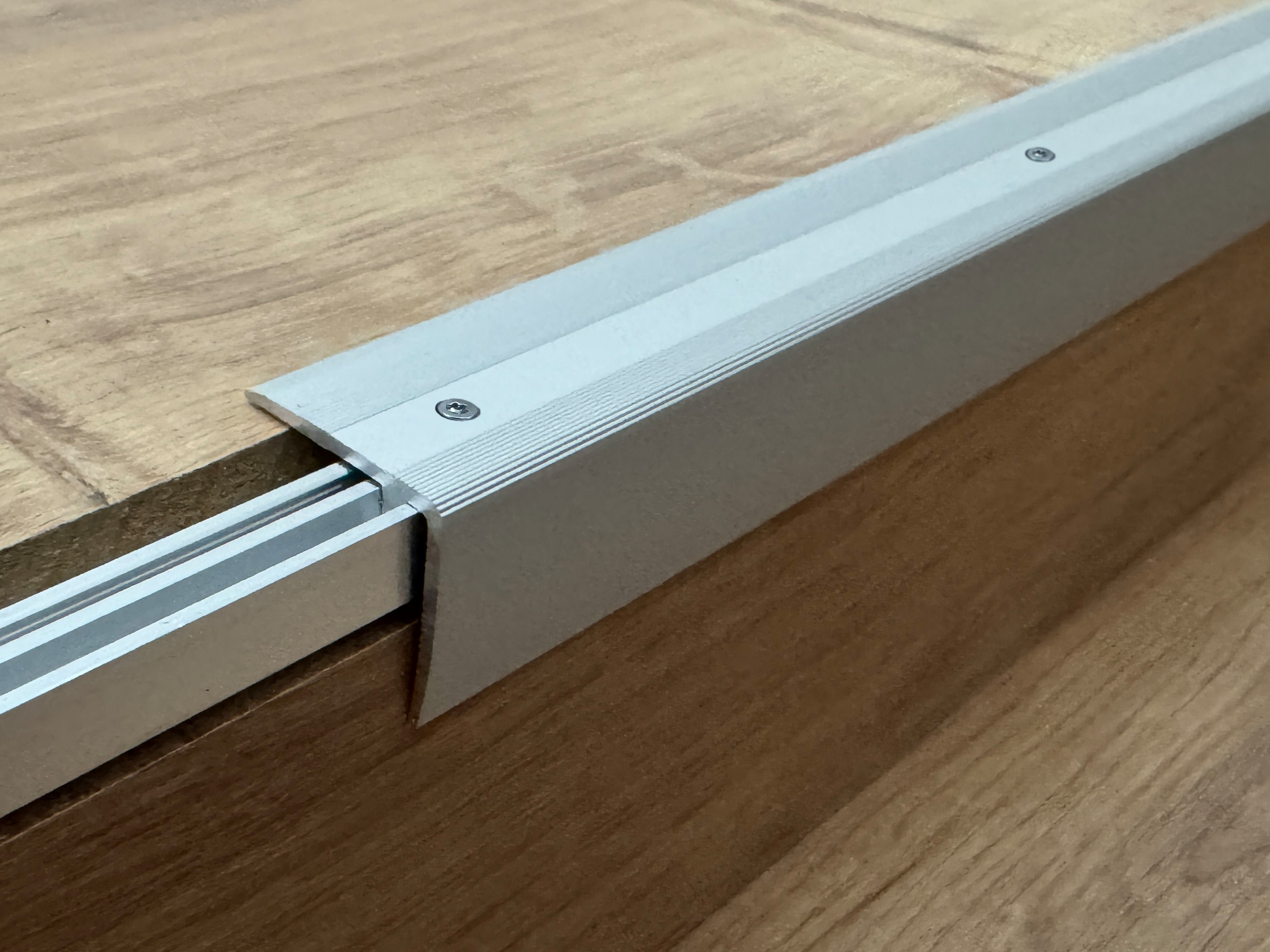 ufitec® Treppenkantenprofil - TPL PROFI - für Belagshöhen von 7-16 - Sichtkante: 28 mm, Nase: 27 mm