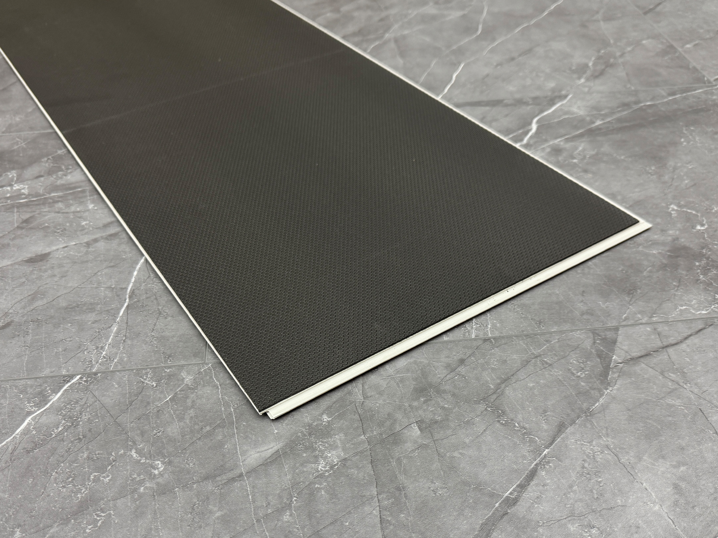 Klick Vinylboden Brooklyn Dark Fliesendekor SPC Klickvinyl 5 mm stark mit Trittschalldämmung - farbige V4 Fuge